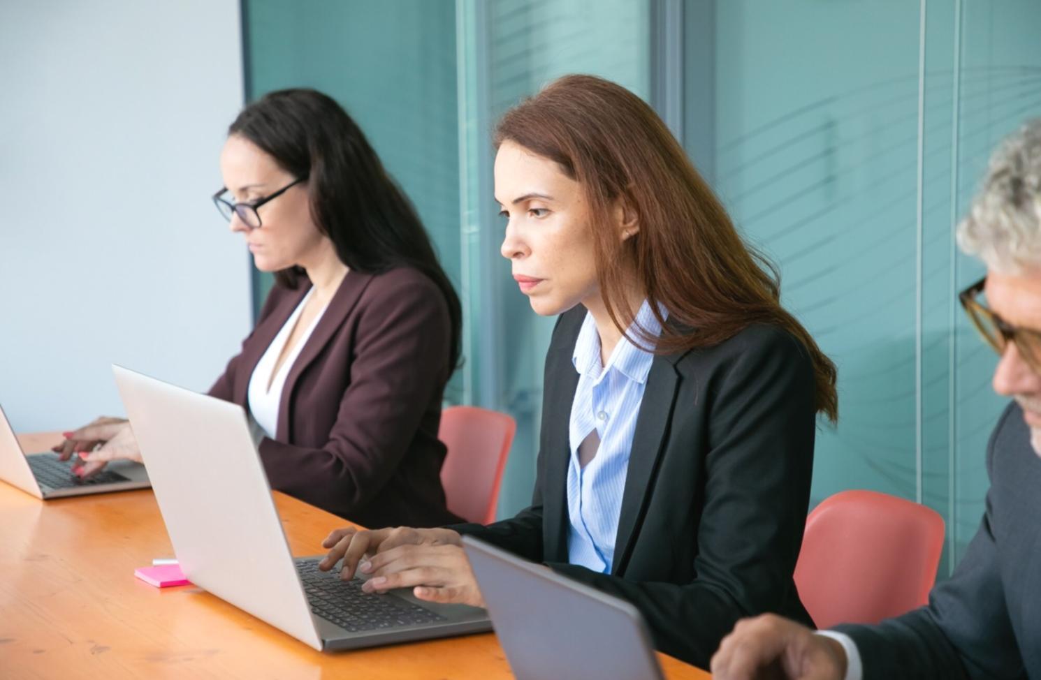 Professionelle Marktanalyse und Fundamentaldaten Bewertung